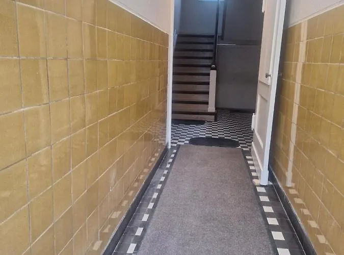 Appartement Mit Balkon 7 *